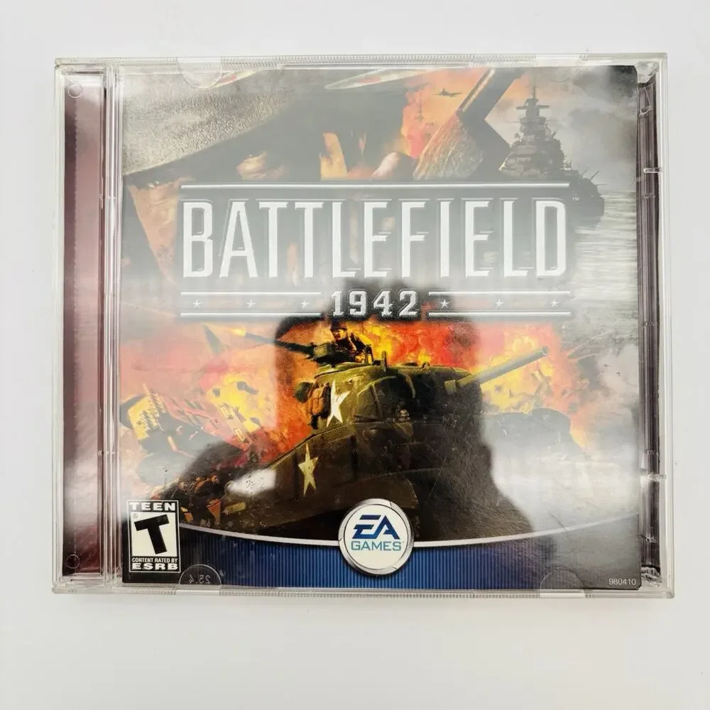 Battlefield 1942 PC Game 2 Disc Set Jewel Case. Very Good Condition.